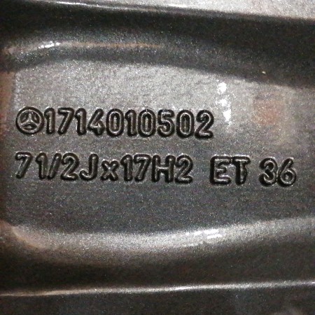 JUEGO DE LLANTAS ORIGINALES MERCEDES EN 17"