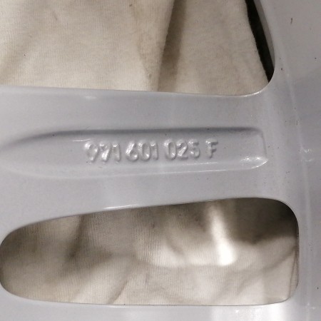 JUEGO DE LLANTAS ORIGINALES PORSCHE PANAMERA EN 19"