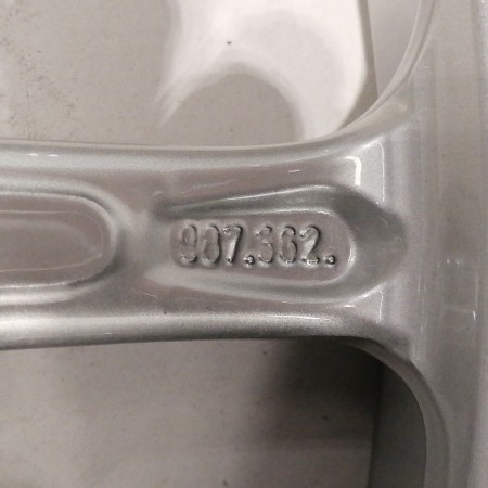 JUEGO DE LLANTAS ORIGINALES PORSCHE BOSXTER EN 17"