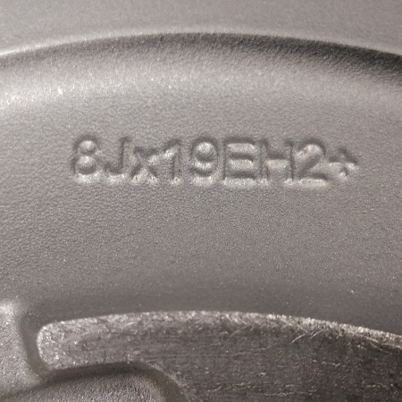 LLANTA SUELTA ORIGINAL BMW EN 19" 8037141