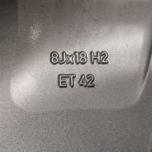 LLANTA SUELTA ORIGINAL SEAT EN 18" 3R0601025F