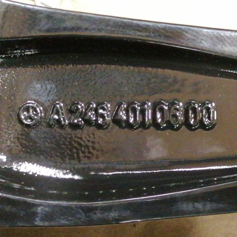 LLANTA ORIGINAL SUELTA MERCEDES EN 17" A2464010600