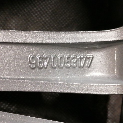 JUEGO DE LLANTAS ORIGINALES PEUGEOT EN 16"