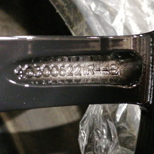 JUEGO DE LLANTAS ORIGINALES RENAULT EN 17"