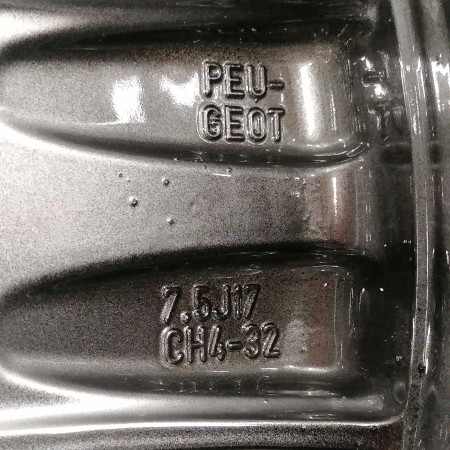 JUEGO DE LLANTAS ORIGINALES PEUGEOT EN 17"