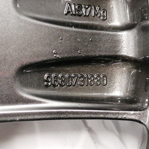 JUEGO DE LLANTAS ORIGINALES PEUGEOT EN 17"