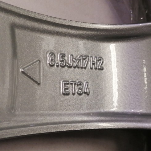 JUEGO DE LLANTAS ORIGINALES MERDECES EN 17"