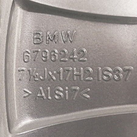 LLANTA SUELTA ORIGINAL BMW EN 17" 6796242