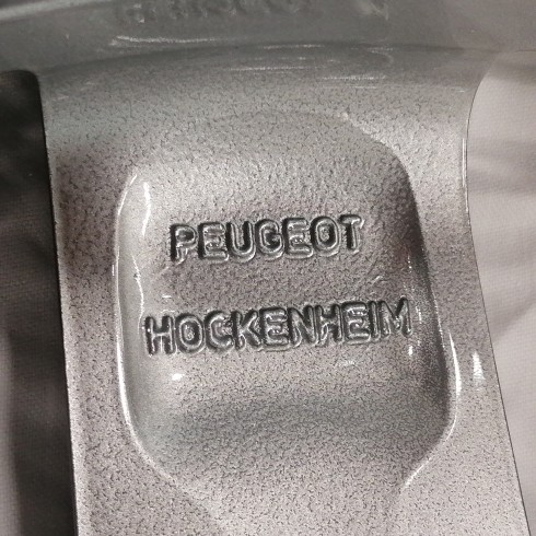 LLANTA ORIGINAL PEUGEOT EN 17" 04322X