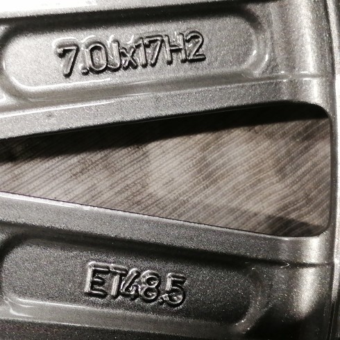 JUEGO DE LLANTAS ORIGINALES MERCEDES EN 17"