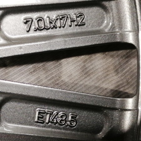 JUEGO DE LLANTAS ORIGINALES MERCEDES EN 17"