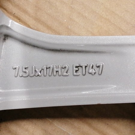 JUEGO DE LLANTAS ORIGINALES MERCEDES EN 17"