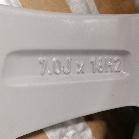 JUEGO DE LLANTAS ORIGINALES SEAT EN 16"