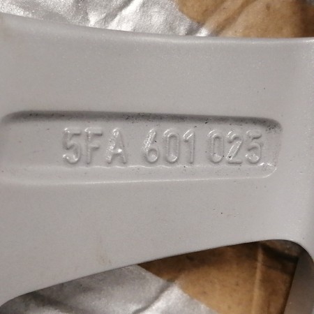 JUEGO DE LLANTAS ORIGINALES SEAT EN 16"