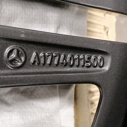 LLANTA SUELTA ORIGINAL MERCEDES EN 17" A1774011500