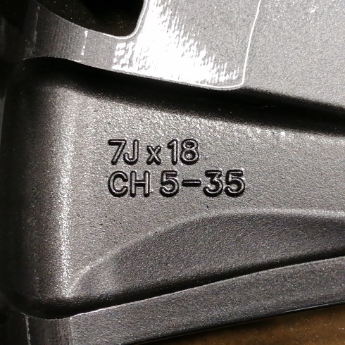 JUEGO DE LLANTAS ORIGINALES RENAULT EN 18"