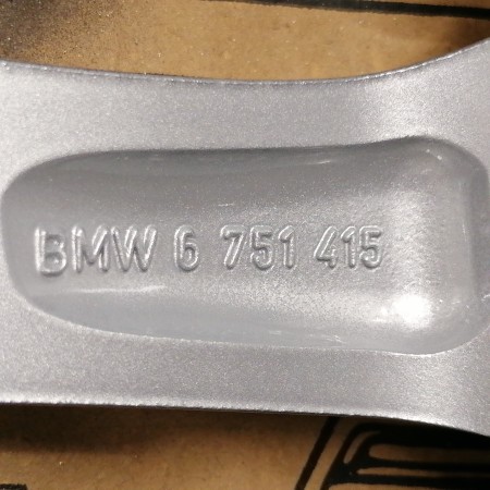 LLANTA SUELTA ORIGINAL BMW EN 17" 6751415