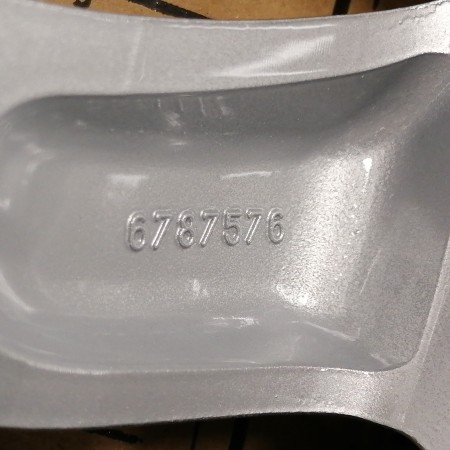 LLANTA SUELTA ORIGINAL BMW EN 17" 6787576