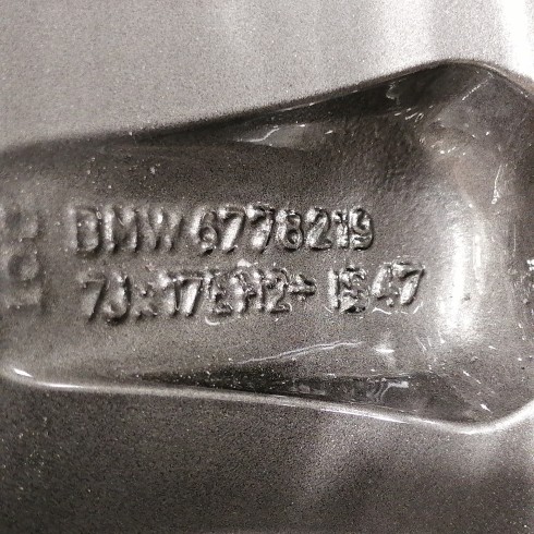 JUEGO DE LLANTAS ORIGINALES BMW EN 17" STYLE 256