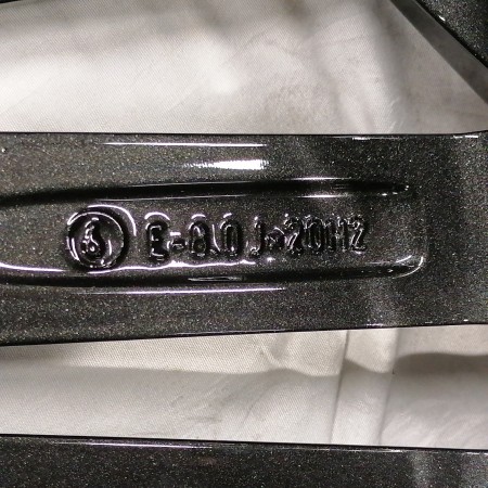 JUEGO DE LLANTAS ORIGINALES AUDI EN 20"