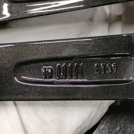 JUEGO DE LLANTAS ORIGINALES AUDI EN 20"