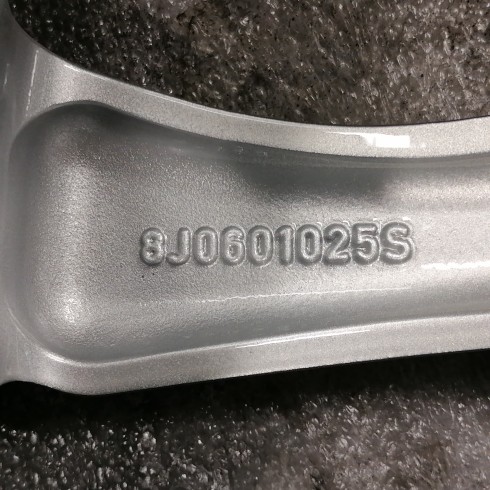 JUEGO DE LLANTAS ORIGINALES AUDI EN 18"