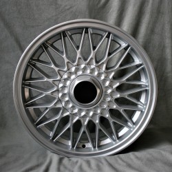 LLANTA CLASICA PARA BMW
