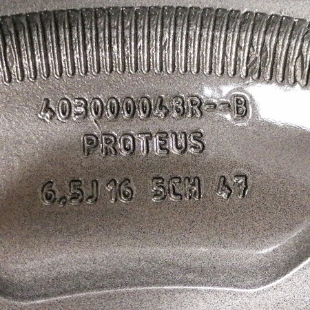 JUEGO DE LLANTAS ORIGINALES RENAULT EN 16"