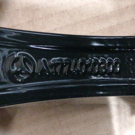 JUEGO DE LLANTAS ORIGINALES MERCEDES EN 17"