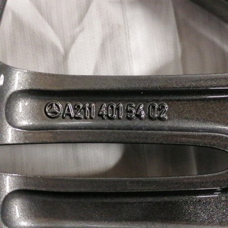 JUEGO DE LLANTAS ORIGINALES MERDECES EN 18"