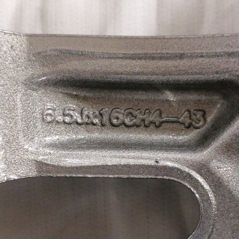 JUEGO DE LLANTAS ORIGINALES RENAULT EN 16"