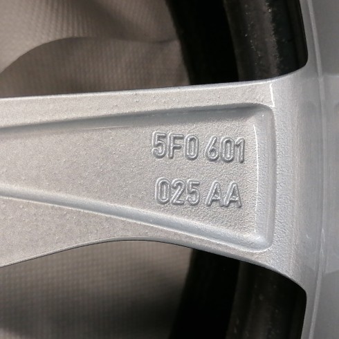 JUEGO DE LLANTAS ORIGINALES SEAT EN 18"