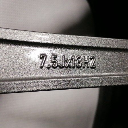 JUEGO DE LLANTAS ORIGINALES MERCEDES EN 18"