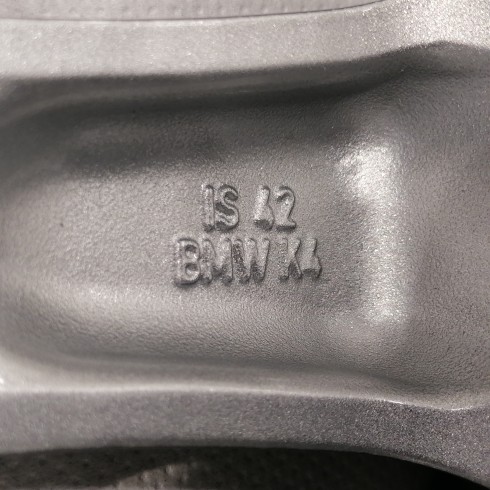 JUEGO DE LLANTAS ORIGINALES BMW EN 16" STYLE 139