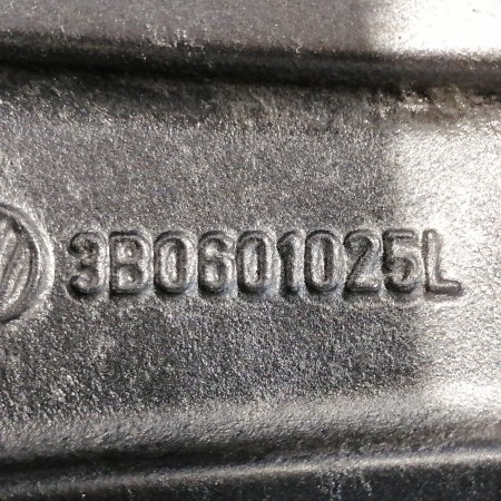 JUEGO DE LLANTAS ORIGINALES VOLKSWAGEN EN 16"