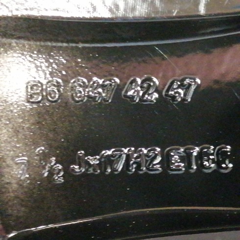 JUEGO DE LLANTAS ORIGINALES MERCEDES EN 17"