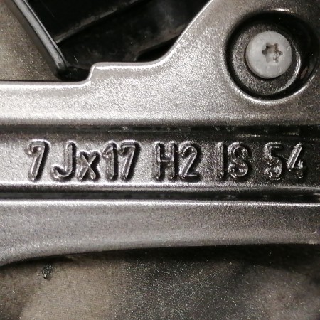 JUEGO DE LLANTAS ORIGINALES MINI EN 17"