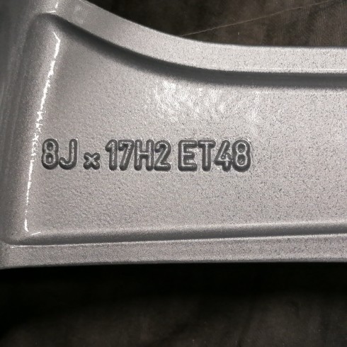 JUEGO DE LLANTAS ORIGINALES MERCEDES EN 17"