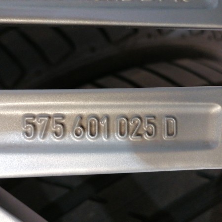 JUEGO DE LLANTAS ORIGINALES SEAT EN 18"( en preparacion )