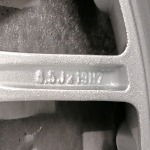 LLANTA SUELTA ORIGINAL AUDI EN 19" 4F0601025L