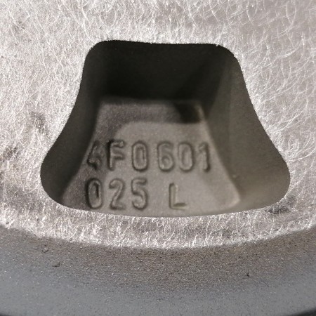 LLANTA SUELTA ORIGINAL AUDI EN 19" 4F0601025L