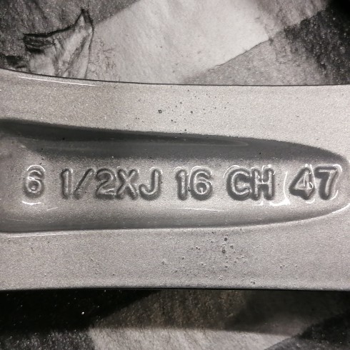 JUEGO DE LLANTAS ORIGINALES RENAULT EN 16"