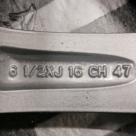 JUEGO DE LLANTAS ORIGINALES RENAULT EN 16"