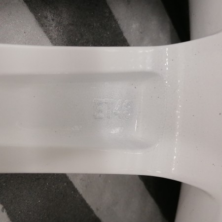 JUEGO DE LLANTAS ORIGINALES SKODA EN 16"