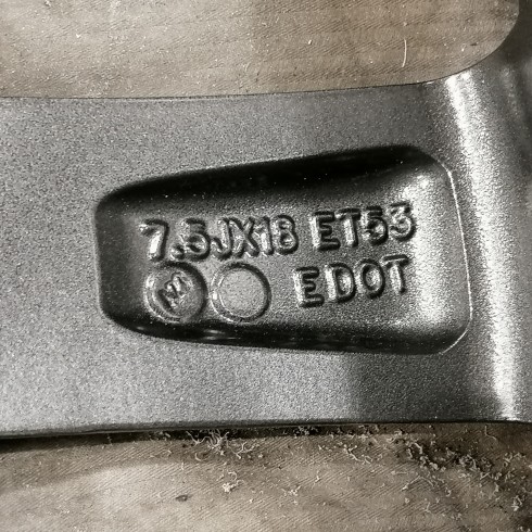 JUEGO DE LLANTAS ORIGINALES HYUNDAI EN 18"