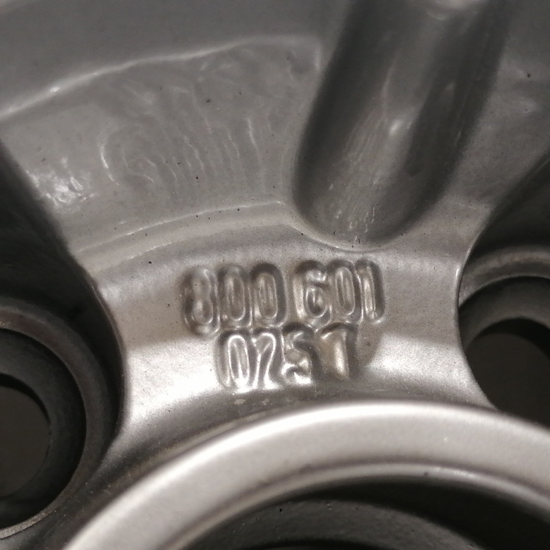 CONJUNTO DE JANTES ORIGINAIS AUDI DE 18"