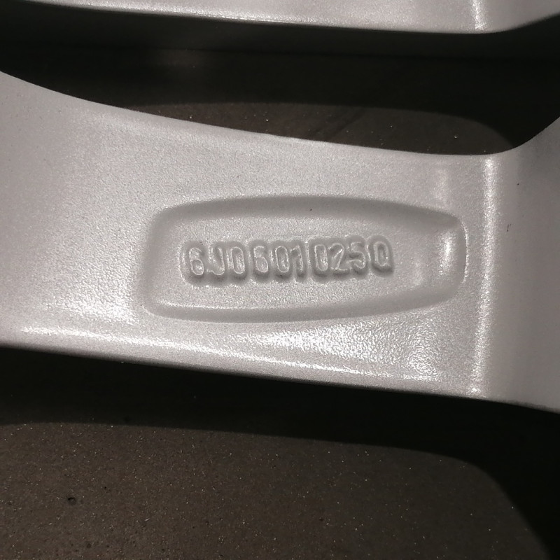 JUEGO DE LLANTAS ORIGINALES SEAT EN 17"