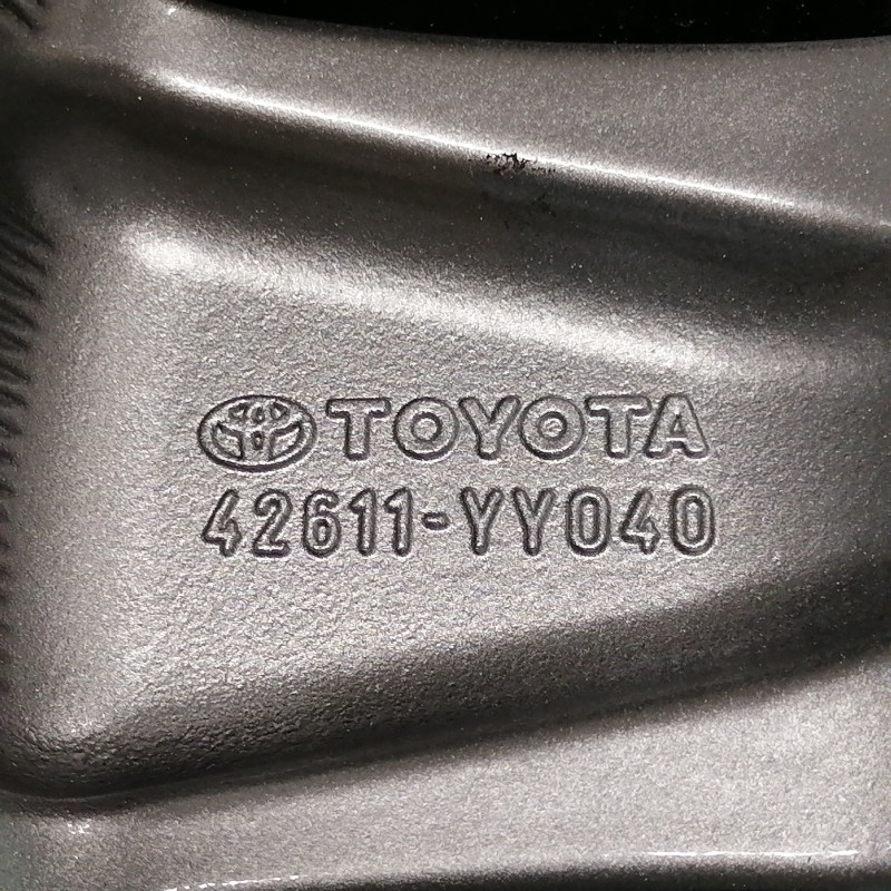 JUEGO DE LLANTAS ORIGINALES TOYOTA EN 15"