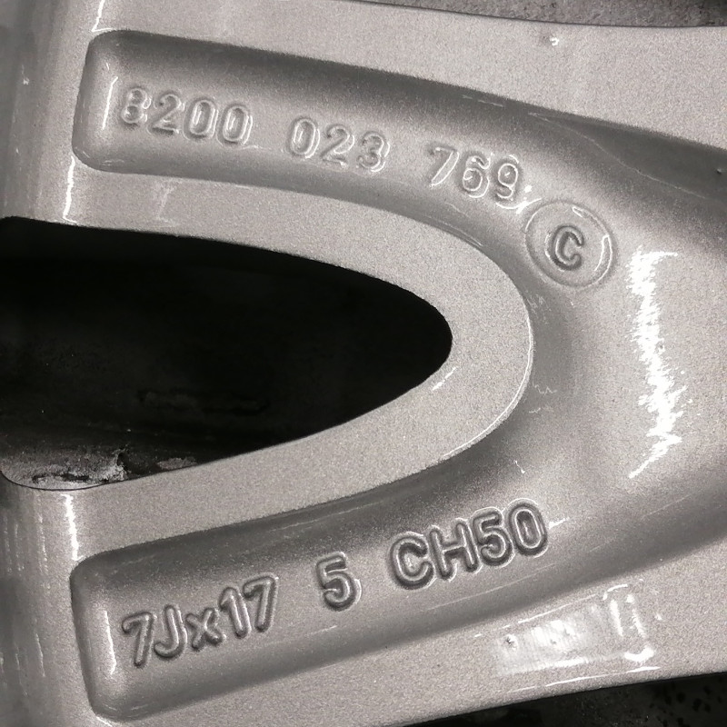 CONJUNTO DE JANTES ORIGINAIS RENAULT DE 17"