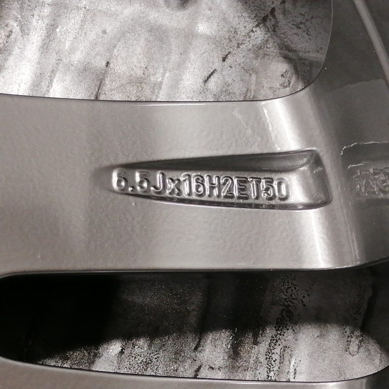 CONJUNTO DE JANTES ORIGINAIS VOLKSWAGEN DE 16"
